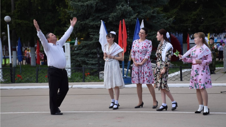 Участие творческих работников АУ МФКЦ в праздновании Дня Победы в Красночетайском районе
