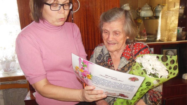 В Шумерле прошла традиционная городская библиотечная акция «Рядом живет ветеран»