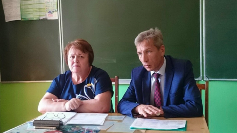 Спикер Госсовета Чувашии Альбина Егорова приняла участие в Едином информационном дне в Чебоксарском районе