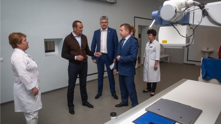 Глава Чувашской Республики посетил обновленную детскую поликлинику Новочебоксарского медицинского центра