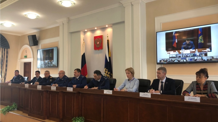 В Нижнем Новгороде под руководством заместителя Генерального прокурора Российской Федерации Сергея Зайцева состоялся межрегиональный интерактивный открытый форум прокуратур Приволжского федерального округа В Нижнем Новгороде под руководством заместителя Генерального прокурора Российской Федерации Сергея Зайцева состоялся межрегиональный интерактивный открытый форум прокуратур Приволжского федерального округа