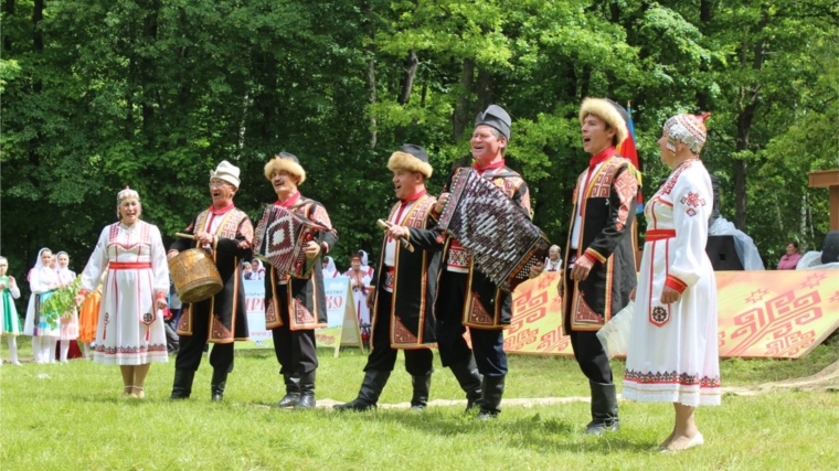 Сегодня в Ядринском районе пройдет традиционный праздник песни, труда и спорта «Акатуй»