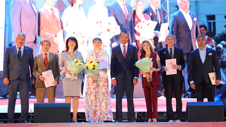 На Красной площади города Чебоксары состоялось чествование лауреатов Государственных премий Чувашской Республики