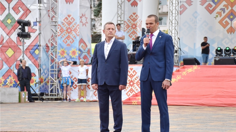 Михаил Игнатьев пожелал успехов участникам Всероссийских соревнований «Мастера по прыжкам с шестом»