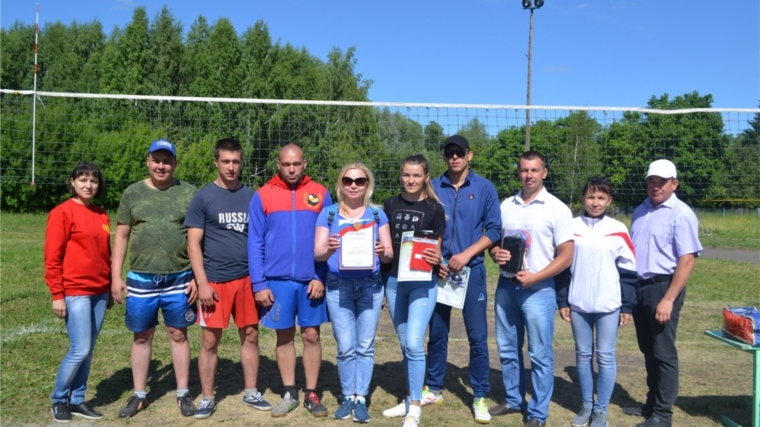 Команда молодежи сельского поселения заняла призовое место в летней спартакиаде молодёжи Янтиковского района.
