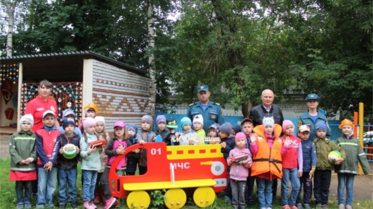 В чебоксарском детском саду № 9 состоялись "Веселые противопожарные старты"