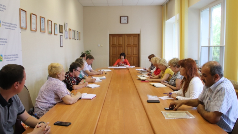 На очередном совещании председателей ТОС Новочебоксарска обсудили актуальные направления работы с жителями микрорайонов