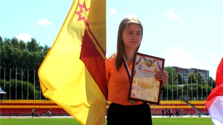 Юная спортсменка из Чувашии Анастасия Жукова завоевала золотую медаль Межрегиональных соревнований по пожарно-спасательному спорту