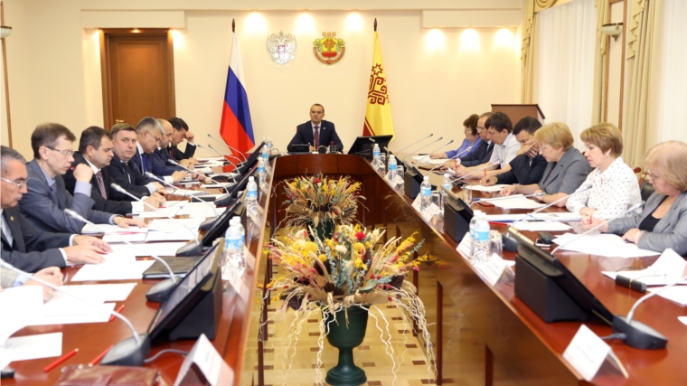 Михаил Игнатьев провел очередное заседание Комиссии по противодействию незаконному обороту промышленной продукции в Чувашской Республике