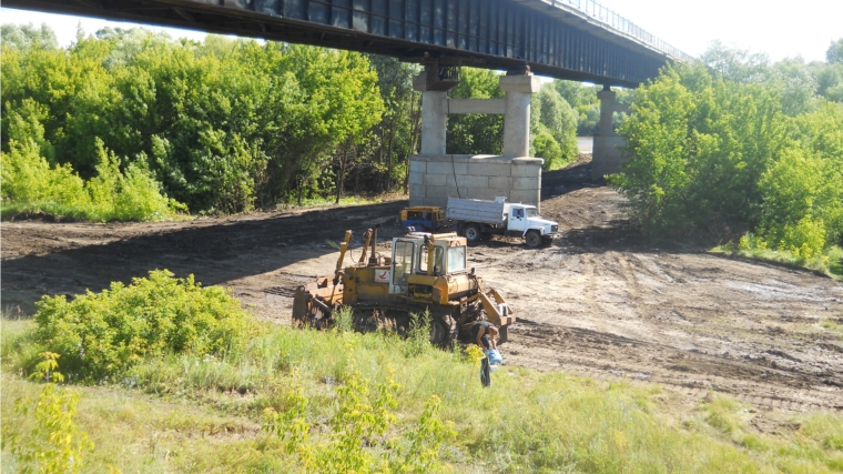КУ «Чувашупрдор»: ведутся ремонтные работы на мостовом сооружении через р. Сура в Порецком районе