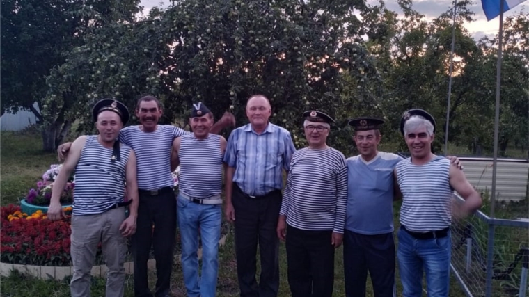 В Ойкас-Кибекском сельском поселении прошел праздник в честь моряков и ветеранов флота