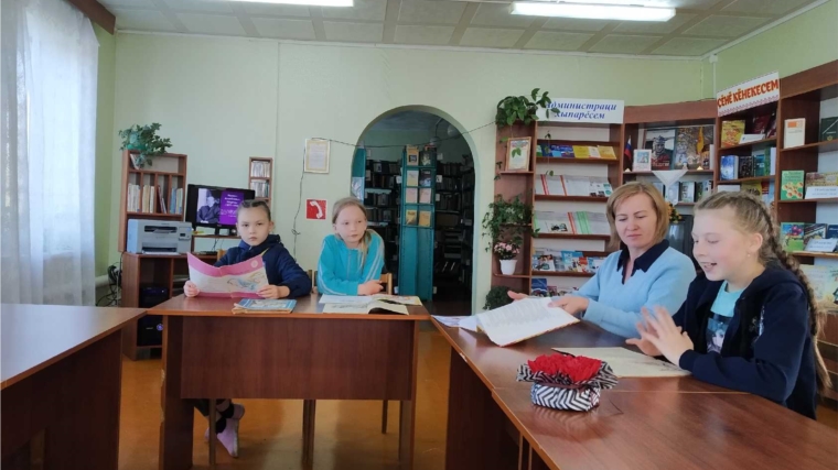 «Веселые рассказы Михаила Зощенко» – громкие чтения в Кадикасинской сельской библиотеке