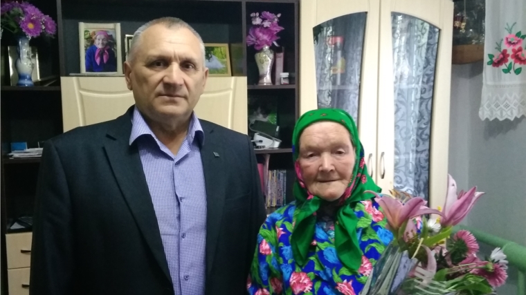 Труженице тыла, ветерану труда, долгожительнице д. Буртасы Даниловой Иустинии Даниловне— 90 лет