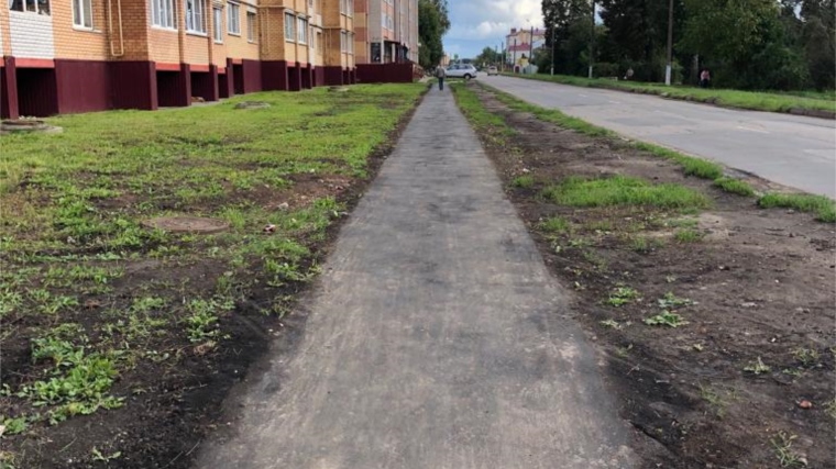 Завершается строительство тротуаров по улицам Просвещения и Шоссейная общей протяженностью около 200 метров