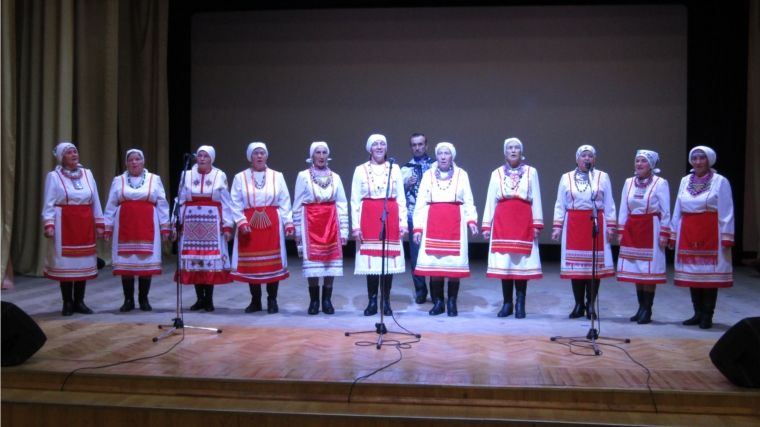 «Когда душа поёт» - фестиваль народного творчества пожилых людей.
