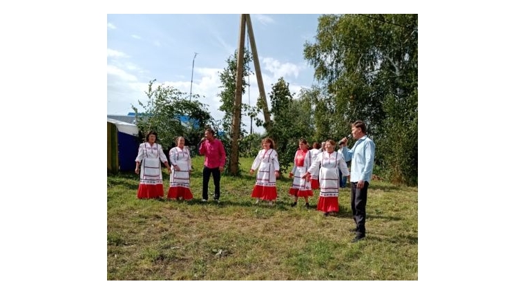 Участники самодеятельности Штанашского СДК приняли участие в праздновании Дня деревни Лесная