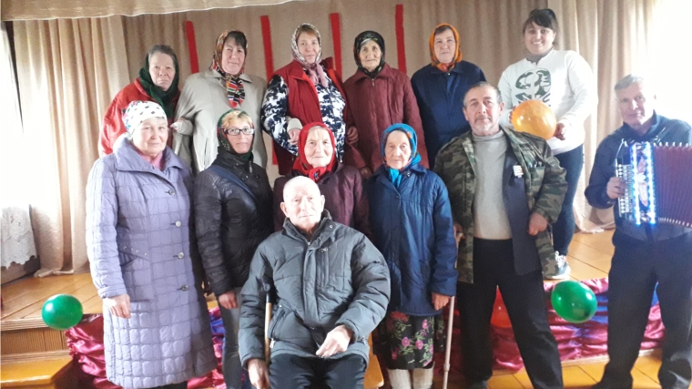26 сентября в рамках акции проведения месячника пожилого человека, в Среднебокашевском сельском клубе провели мероприятие на тему «золотое времечко»