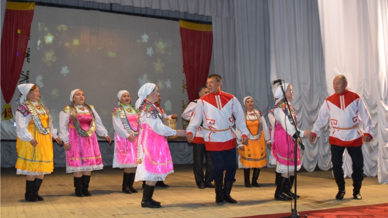 В РДК состоялось открытие нового творческого сезона в Красночетайском районе