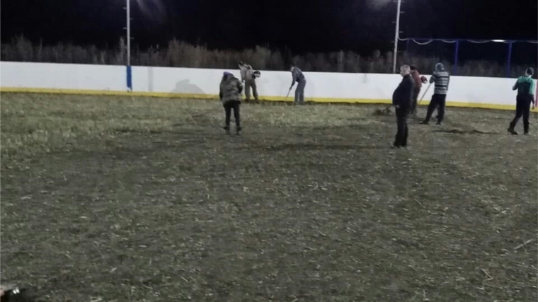 Подготовка хоккейной площадки для нового ледового сезона