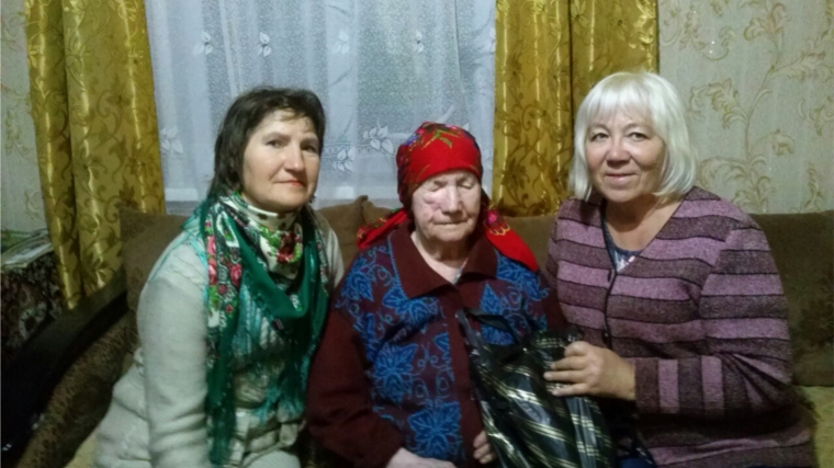 «Честь и хвала старшему поколению!»