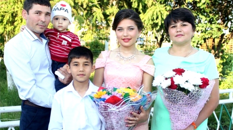 Семья Юнусовых будет представлять Батыревский район в республиканском конкурсе «Семья года»