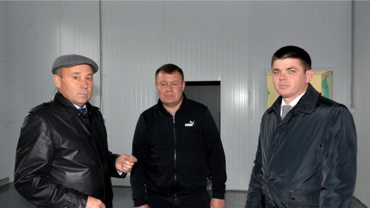 Глава администрации Батыревского района ознакомился с ходом реализации проекта по переработке мяса