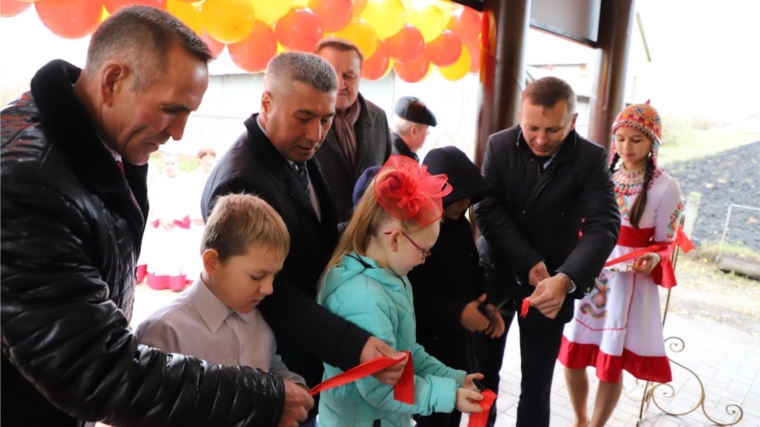 Состоялось торжественное открытие Новоизамбаевского сельского Дома культуры после ремонта