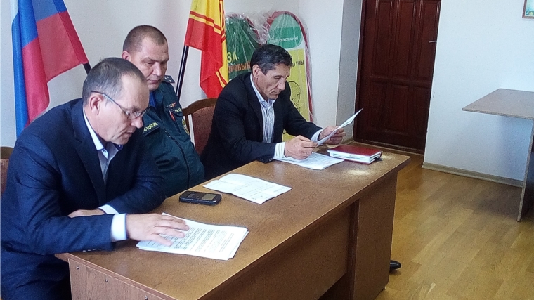 В администрации Вурнарского городского поселения состоялся Единый информационный день.