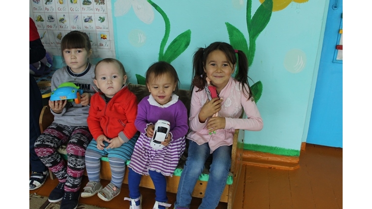 16 октября Соловьева Г.В. заведующая Большешигаевским Домом культуры в детском саду «Колобок» провела игровую развлекательную программу для детей под названием «Моя любимая игрушка».
