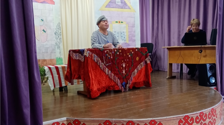 Театральная студия "Премьера" представили жителям юмористический спектакль "Деревенская история"
