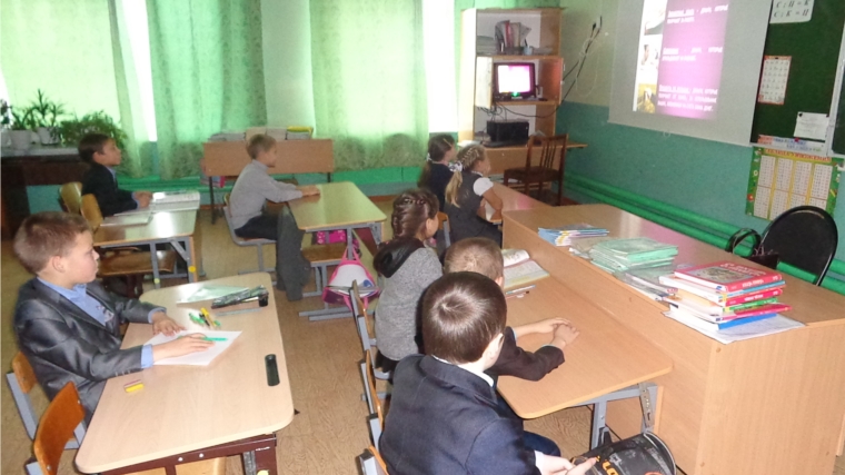 Урок финансовой грамотности «Экономика для детей» в Нижнекумашкинской сельской библиотеке в рамках YI Всероссийской недели сбережений.