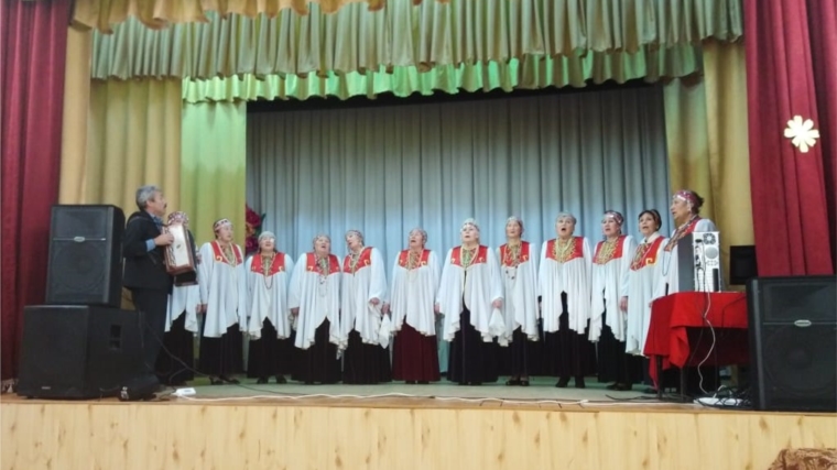 Народный хор ветеранов «Орин ен» с очередным концертом в Мадикском сельском клубе