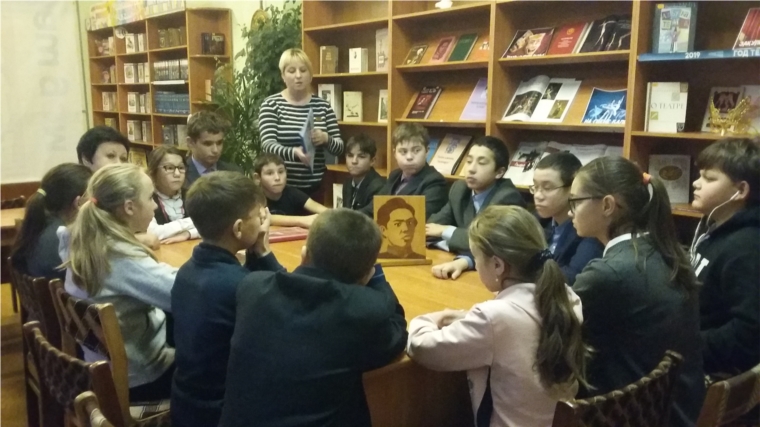 В честь юбилея поэта Михаила Сеспеля в библиотеках города Шумерля прошли тематические мероприятия