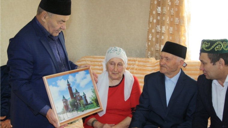 85-летний юбилей отметил ветеран педагогического труда Салихов Памир Мудирович.