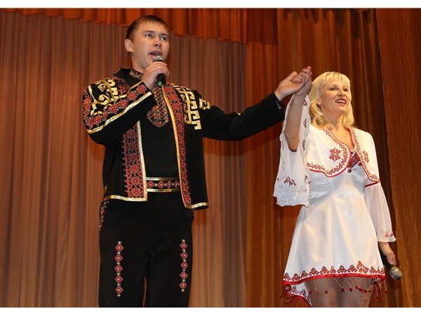 28 ноября 18:30 в Районном Доме культуры концерт артистов чувашской эстрады