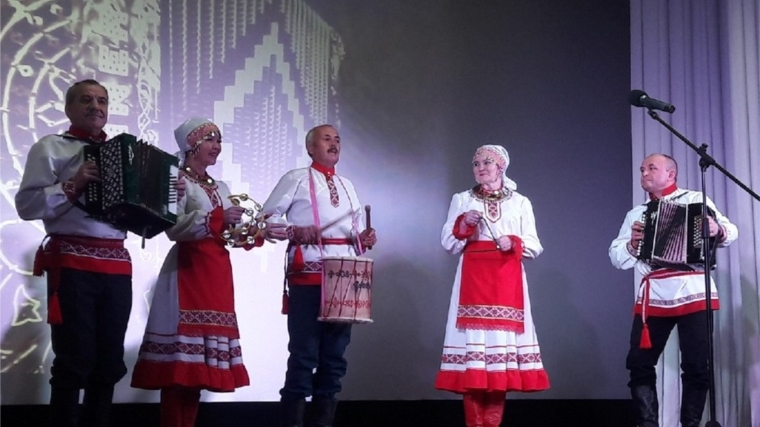 Ансамбль «Тарават» принял участие в первом межрайонном фестивале - конкурсе гармонистов «Алра купăс янăрать!».
