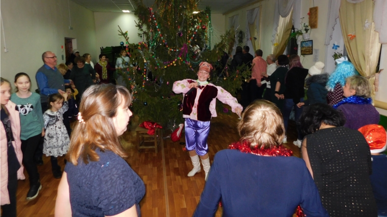 В Орининском СДК состоялся новогодний бал-маскарад