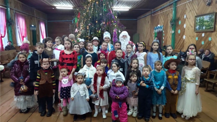 Детское новогоднее представление «Новый год с Шапокляк»