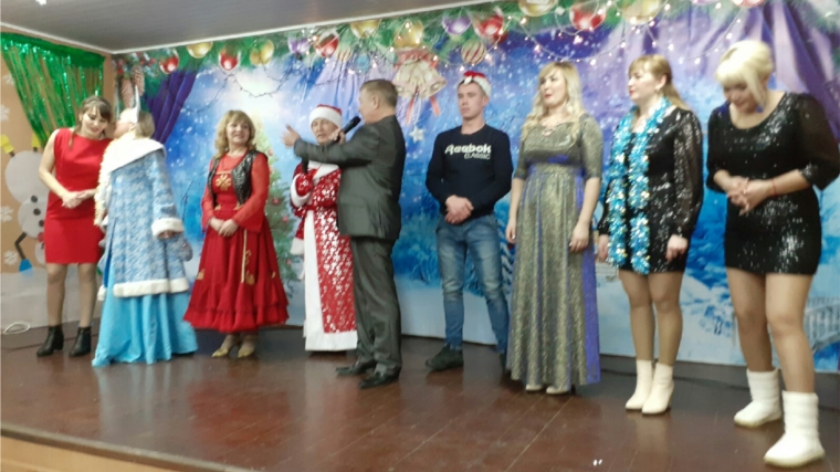 Новогоднее веселье «Вперед, в 2020!» в Туруновском сельском клубе Новогоднее веселье «Вперед, в 2020!» в Туруновском сельском клубе