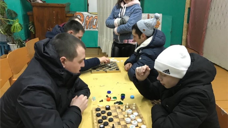 «Новогодние шашки» - шашечный турнир в Ачакасинском СДК.
