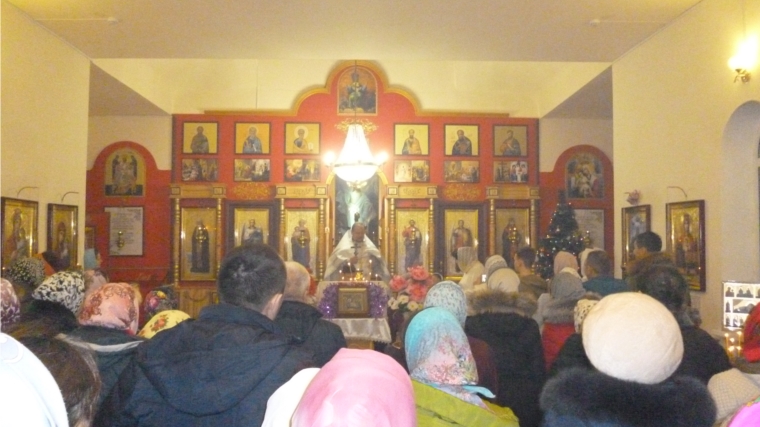 Рождественская служба в Янишевской церкви во имя Святителя Феодосия Черниговского Чудотворца