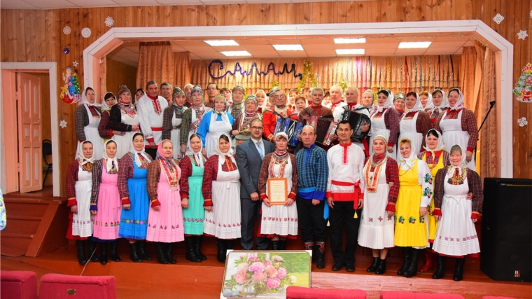 7 января в Хормалинском центральном сельском доме культуры прошел фестиваль фольклорных коллективов «Раштав саламĕ».