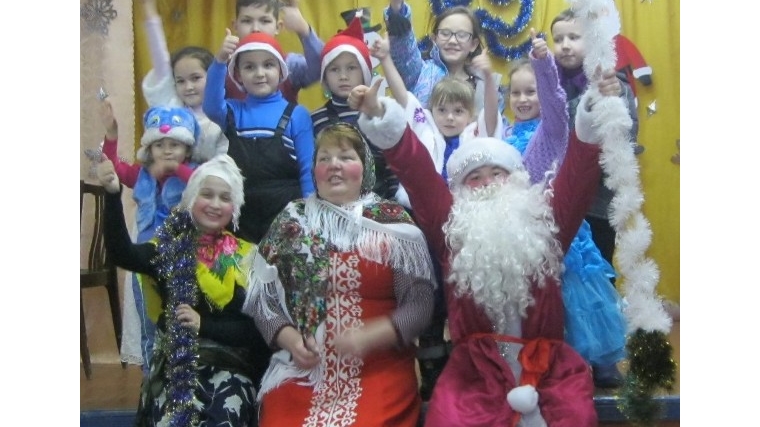 Рождественская ёлка для детей “Светлый праздник Рождество» прошла в Дубовском центральном сельском доме культуры