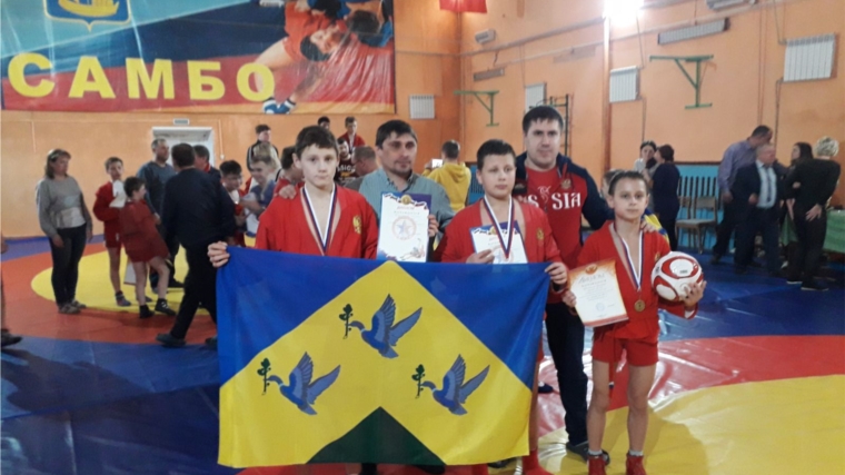 Учащиеся спортивной школы стали призерами региональных турниров по борьбе самбо