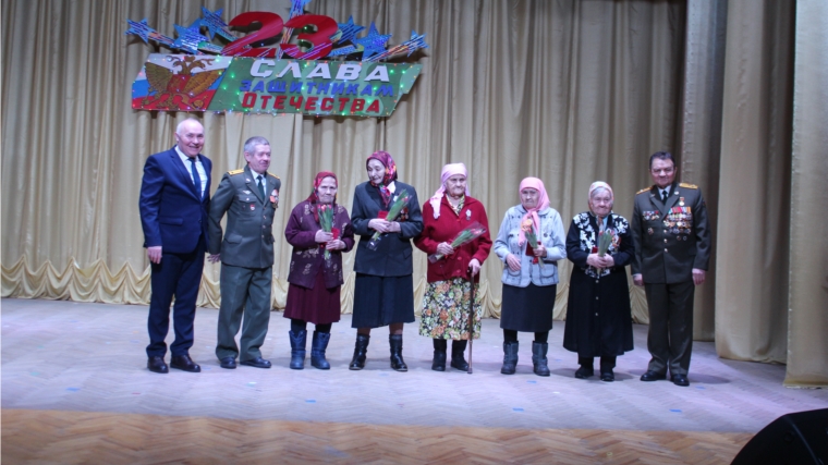 В районном доме культуры п. Вурнары прошел торжественный концерт, посвящённый Дню защитника Отечества.