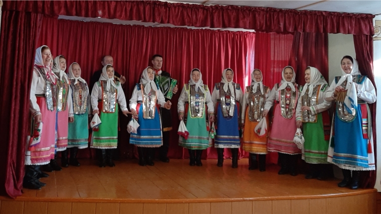 Народный фольклорный ансамбль «Муркаш» в Солянойском СК