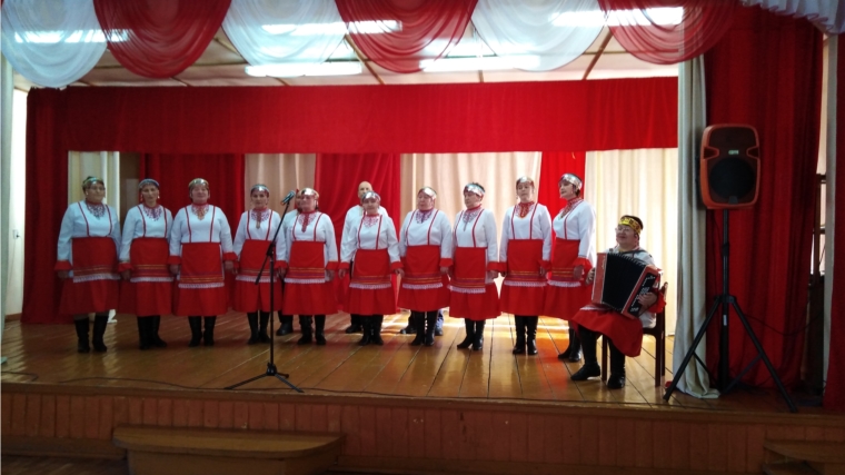Коллектив "Тарават" посетил Вурманкасинский сельский клуб с концертной программой «На встречу весне».