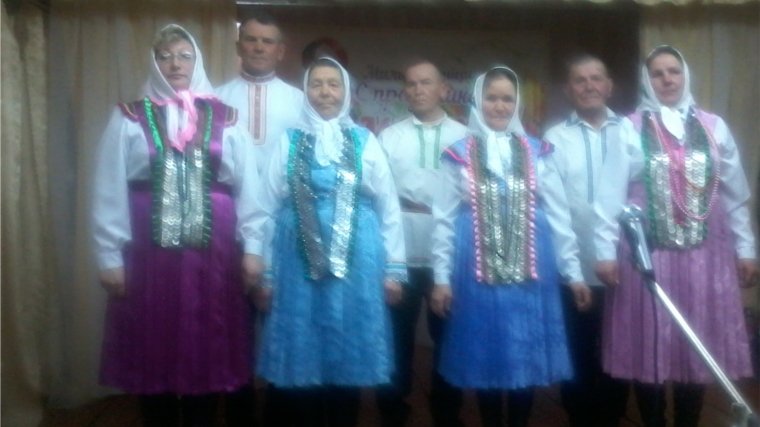 Праздничная программа « Светлый праздник – мамин день» в Чемеевском СК