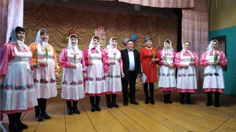 Праздничный концерт «Поздравляем милых дам» в Старокотяковском СК