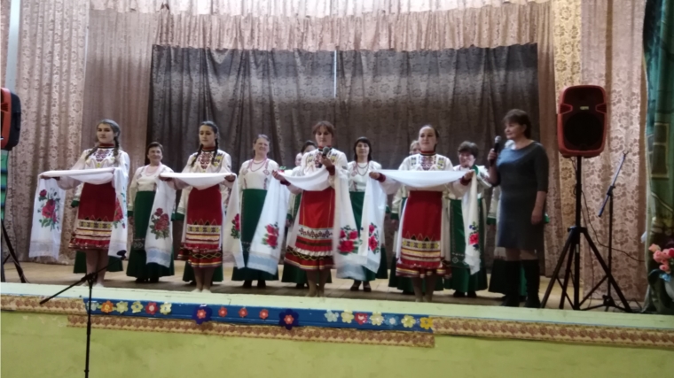 В Анаткасинском СК с концертной программой выступил художественный коллектив «Сурăм»
